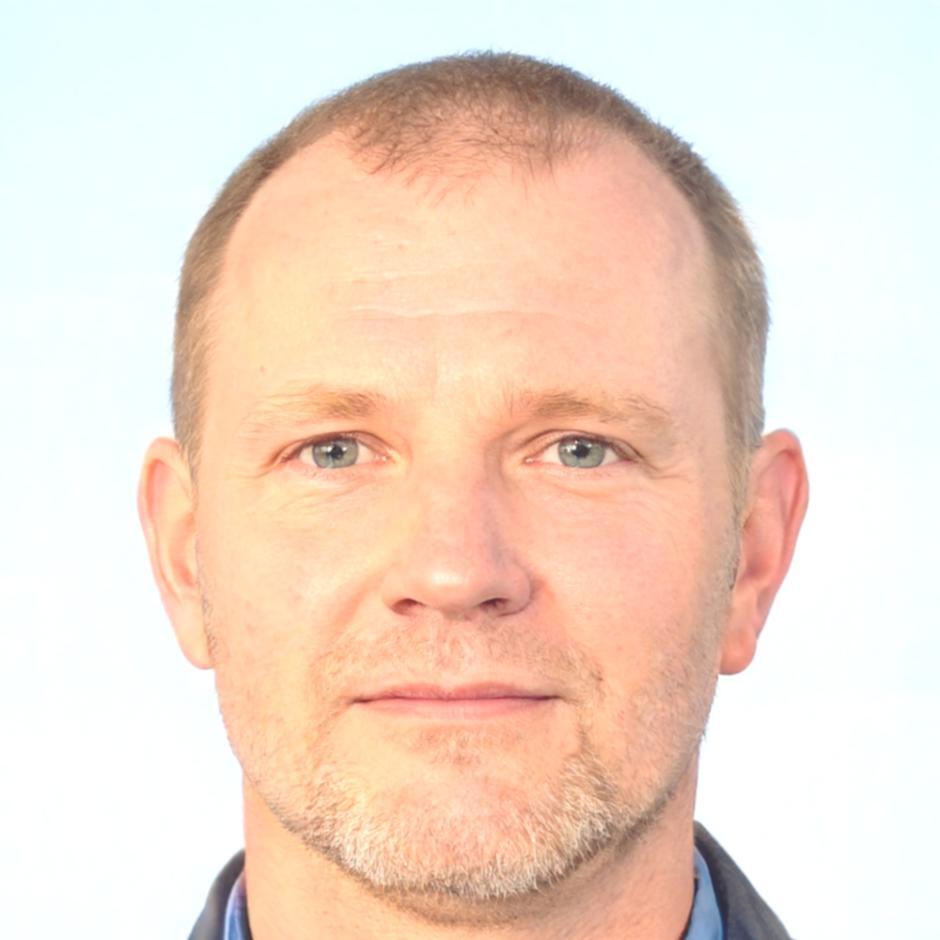 Profesor Răzvan Moldovan